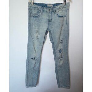 Free People | Vintage light Wash Distressed‎ Boyfriend | coin pocket